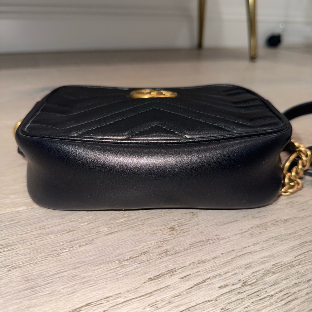 GUCCI Black GG Marmont Camera mini quilted leather shoulder bag - Picture 5 of 9
